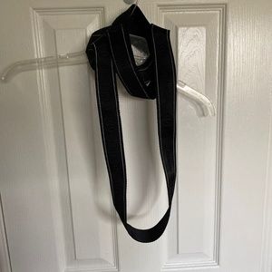 Lululemon yoga mat Velcro straps